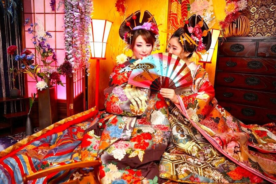Tokyo: Private Makeover Photography Studio in Luxury Kimono - Why this is different from a standard kimono rental