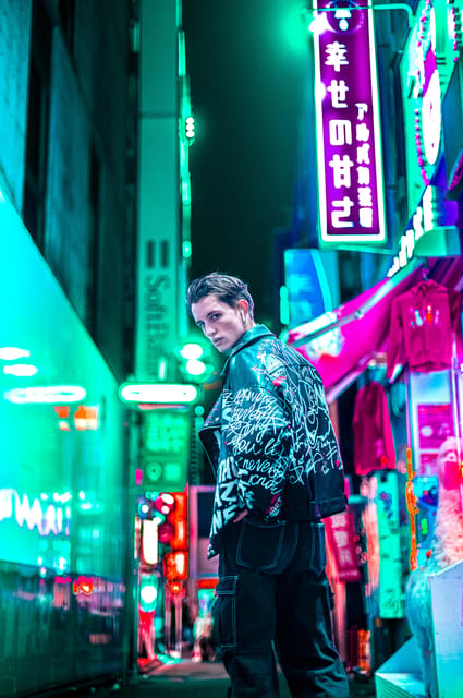 Tokyo Private photo tour with Nightstreet Neon photographer - A one-hour photo session shaped around you