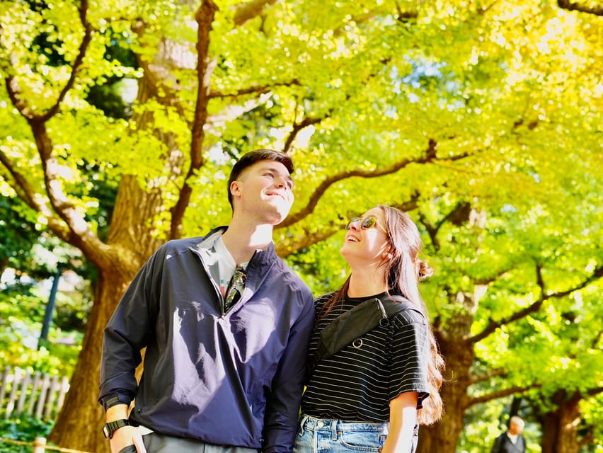 Tokyo: Shinjuku & Shibuya historical guided photoshoot Tour - Moving by black cab to Meiji Shrine