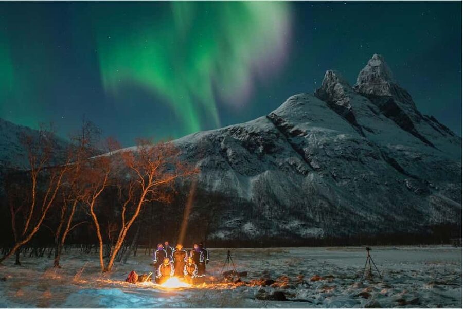 Tromsø: Northern Lights Chase + Free Professional Photos - Is $196 good value?