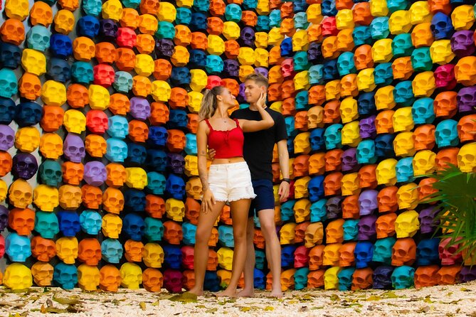 Tulum Instagram Photo Experience - Ven a la Luz brings art and jungle into the frame