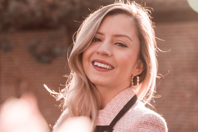 Vacation photographer. Madrid Photo Shoot. Take home more than just a selfie! - Plaza Mayor for warm evening portraits