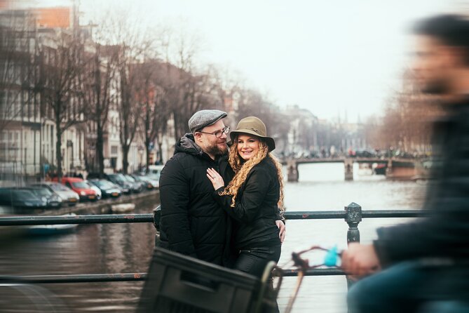Vacation Photoshoot & Tour in Amsterdam - Choosing between canals, Jordaan streets, and parks