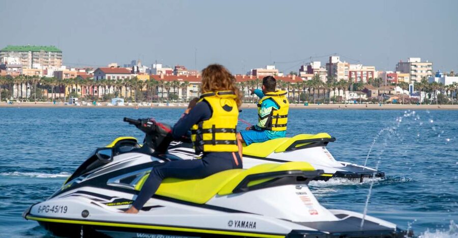 Valencia: Jet Ski Tour + Paddle Surf + Photos + Free drink - Thirty minutes or one hour on Valencia Bay