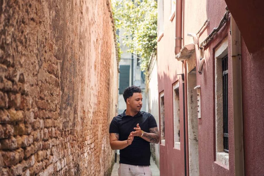 Venice: Exclusive Photoshoot in Hidden Locations - Key details before you book