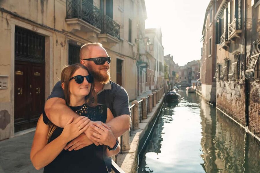 Venice: Exclusive Photoshoot in Hidden Locations - Family photos without the usual chaos