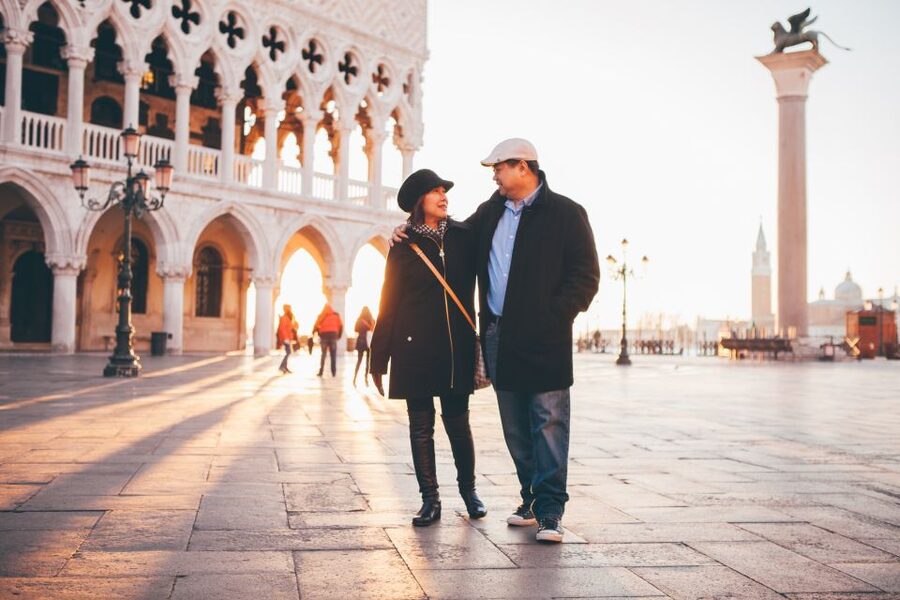 Venice: Personal Travel and Vacation Photographer Services - What happens when the camera comes out