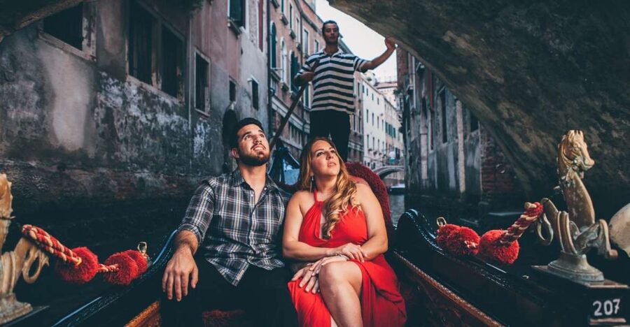 Venice: Personal Travel and Vacation Photographer Services - Weather and footwear matter in Venice