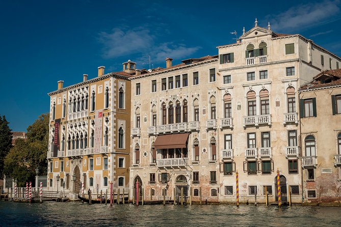 Venice Photography Masterclass - Private Photography Lesson - Ponte dell’Accademia brings water and wider views