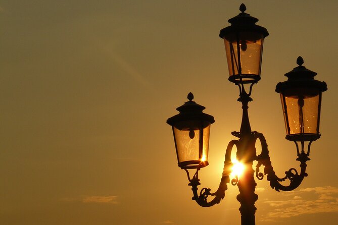 Venice Photography Walking Tour with Private Guide - The local Venice you see between the landmarks