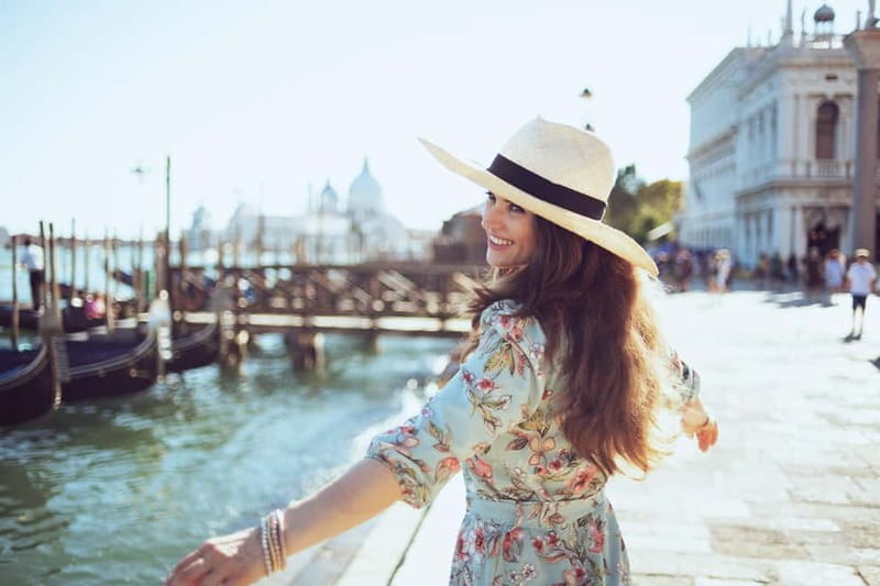 Venice: Photoshoot at The Grand Canal & Rialto Bridge - Choosing Between 30 Minutes and 1.5 Hours