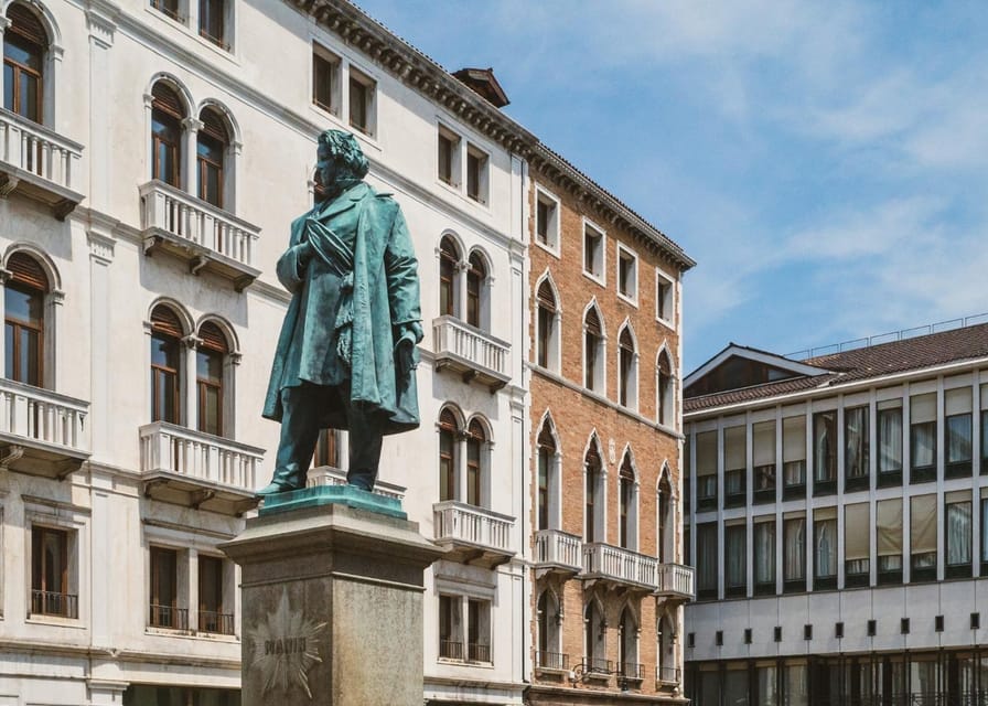 Venice: St Mark’s, Rialto & Instagrammable Gems Walking Tour - The important timing gap