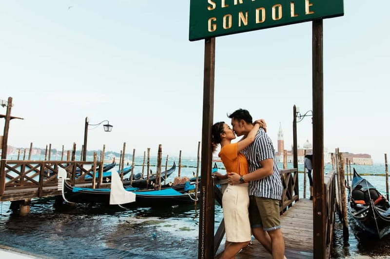 Venice: St Mark's Square and Canals Photoshoot - St. Mark’s Basilica and Doge’s Palace as backdrops