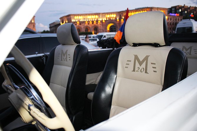 Yerevan city tour with drinks in a classic car with photography - Opera House, Cascade, and the Cafesjian Center
