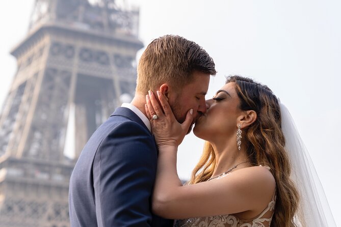 Your best pictures in Paris 1h Private photoshoot - What you receive for $77.23 per person
